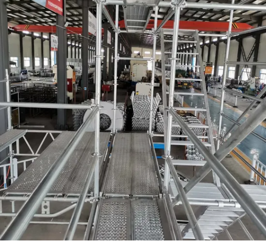 Versatile Scaffold System for Efficient Building and Maintenance Tasks